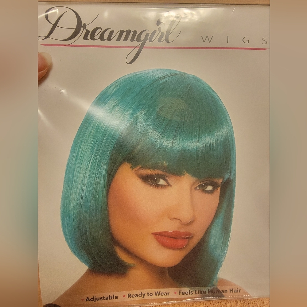 Fun Wig Teal Blue mid-length bob NEW